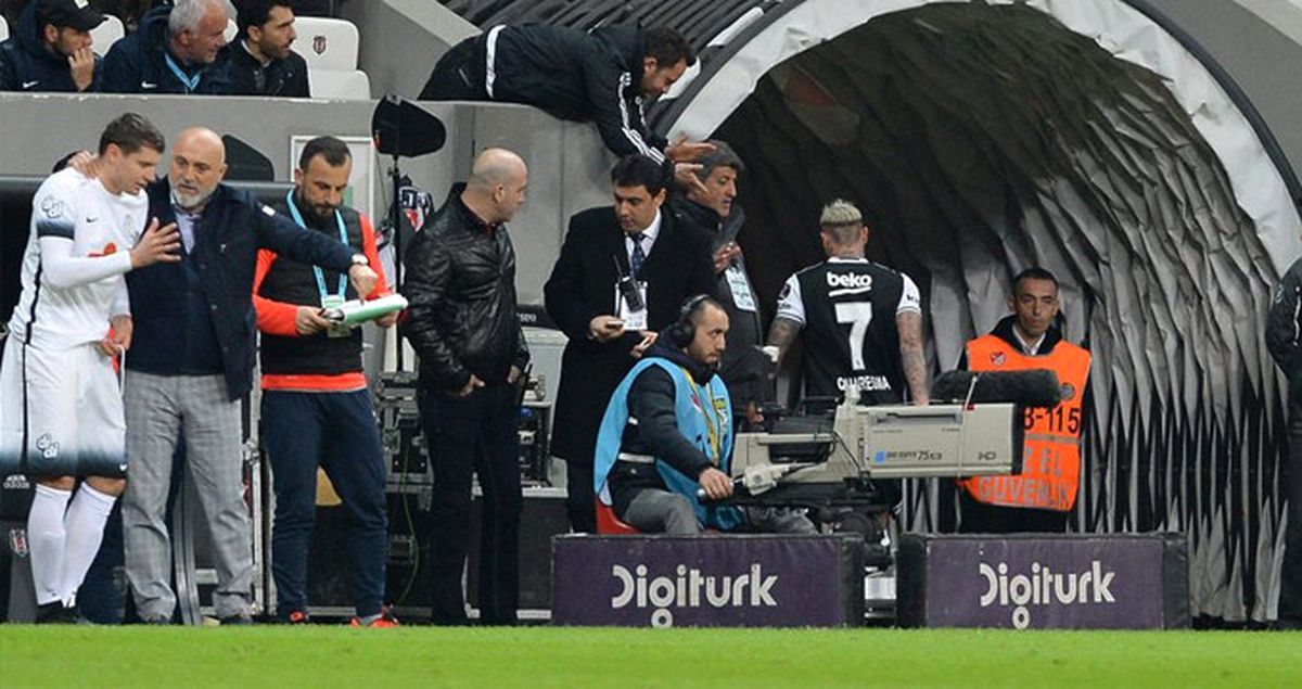 Beşiktaş Yönetimi, Ricardo Quaresma'ya Para Cezası Kesecek
