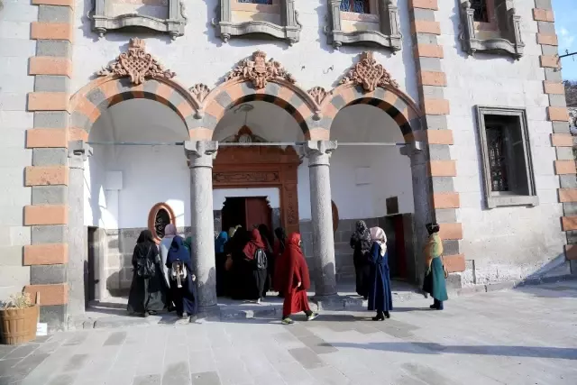 Enderun Öğrencileri Talas'ı Gezdi Enderun Öğrencileri Talas'ı Gezdi