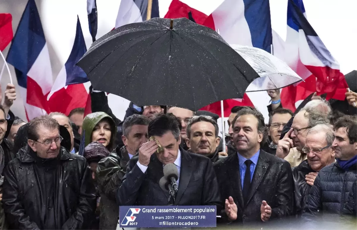 Fillon: Kimse Beni Vazgeçiremez