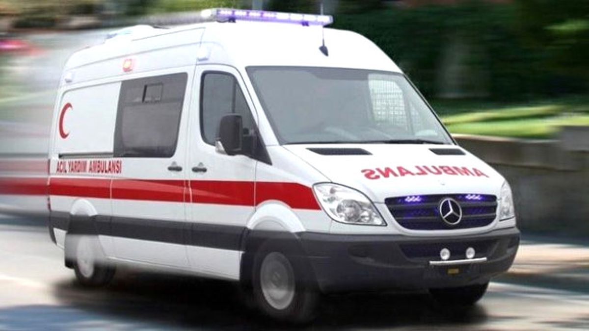 Afyonkarahisar'da Trafik Kazası: 2 Ölü, 1 Yaralı