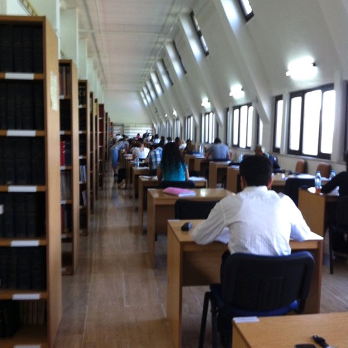 Anadolu Üniversitesi Kütüphane Mekanlarına Yönelik Çağdaş Yaklaşımlar