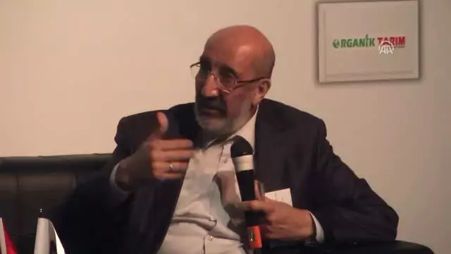 Darbeler ve Yeni Türkiye' Paneli Darbeler ve Yeni Türkiye' Paneli