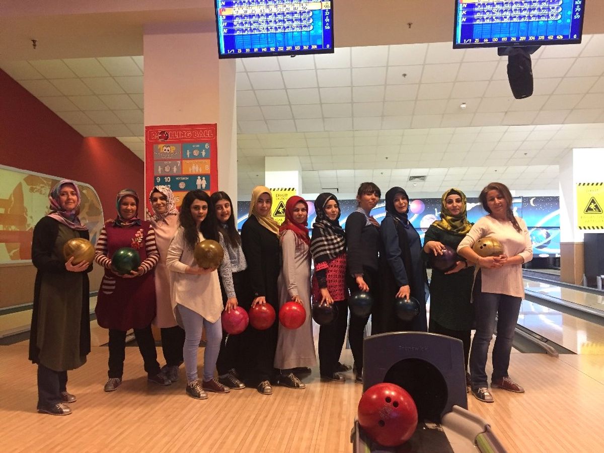 Pursaklarlı Hanımlar Antares'te Bowling Oynayıp Eğlendi