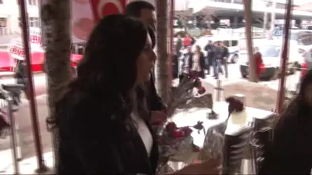 8 Mart'ta Pursaklar'a Sanatçı Yağmuru 8 Mart'ta Pursaklar'a Sanatçı Yağmuru