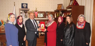 İl Kadın Kolları Başkanı Selçuk, Başkan Arslan'ı Ziyaret Etti