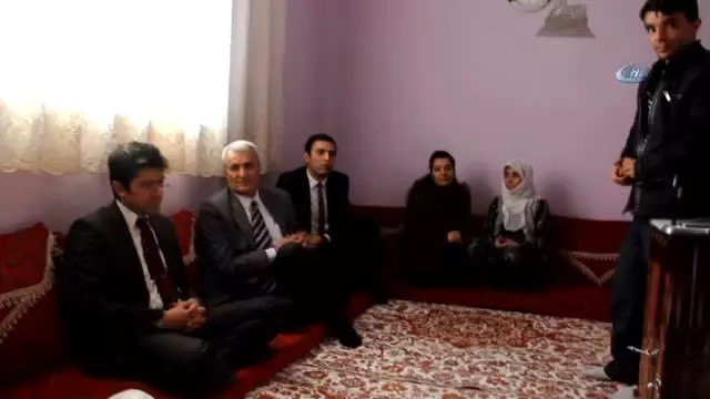 Kaymakam Öztürk'ten Engelli Aileye Ziyaret