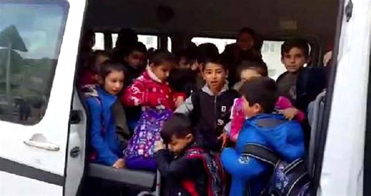 Adana'da 17 Kişilik Servisten 48 Öğrenci Çıktı