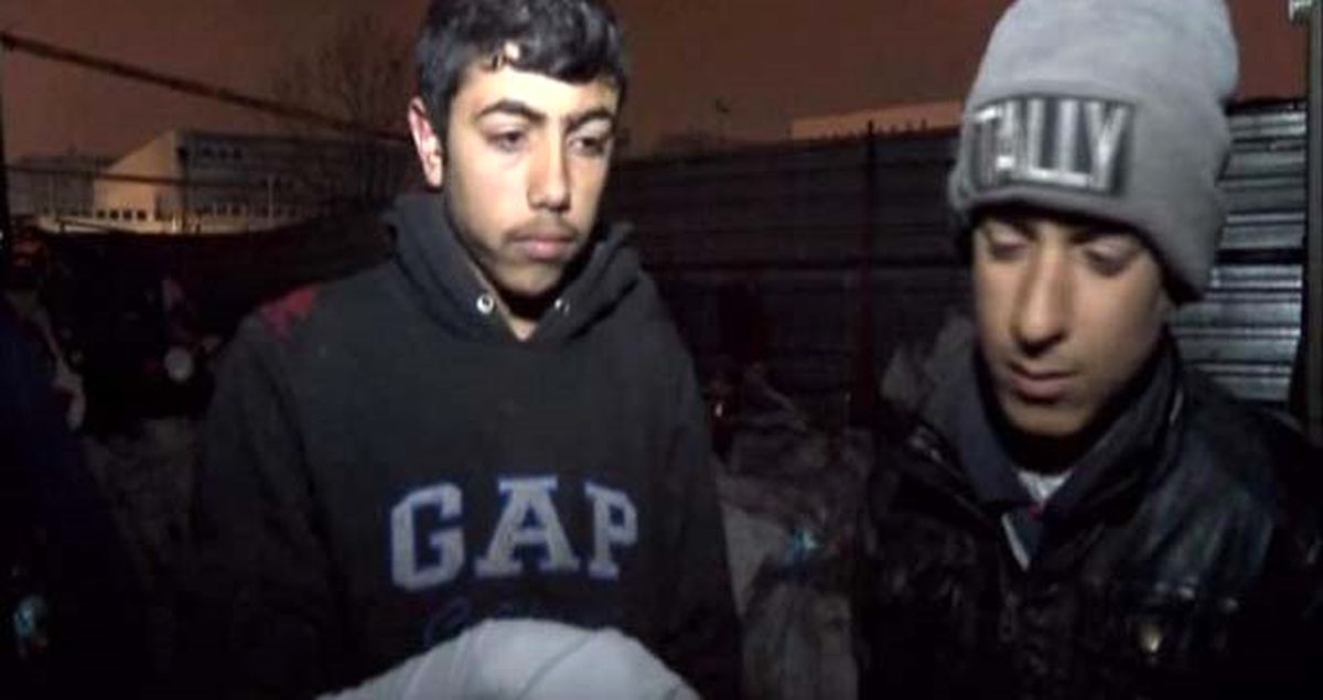 Esenyurt'ta Suriyelilerin Kaldığı Hurdalıkta Yangın Çıktı