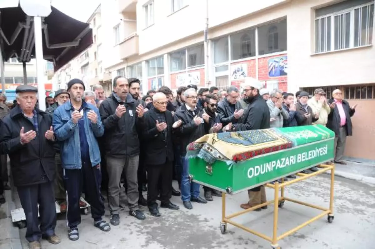 Eskişehir'de 2 Vergi Memurunun Şüpheli Ölümü