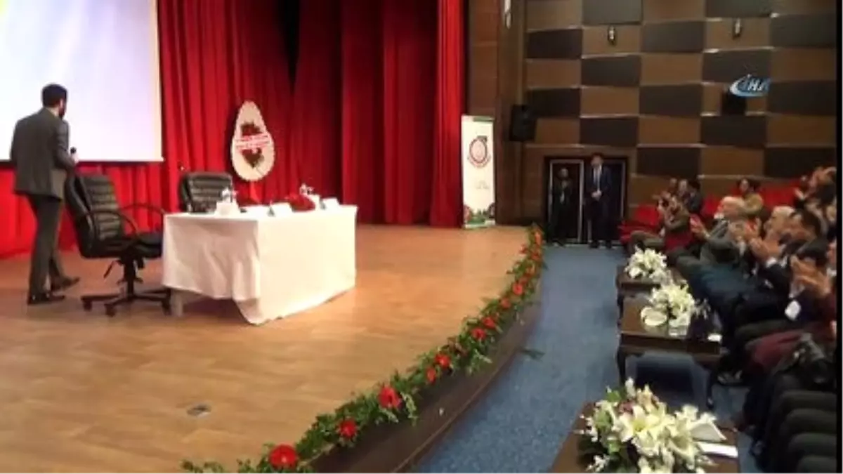Nilhan Osmanoğlu: 'Saraylara Gittiğim Zaman Sinirleniyorum'
