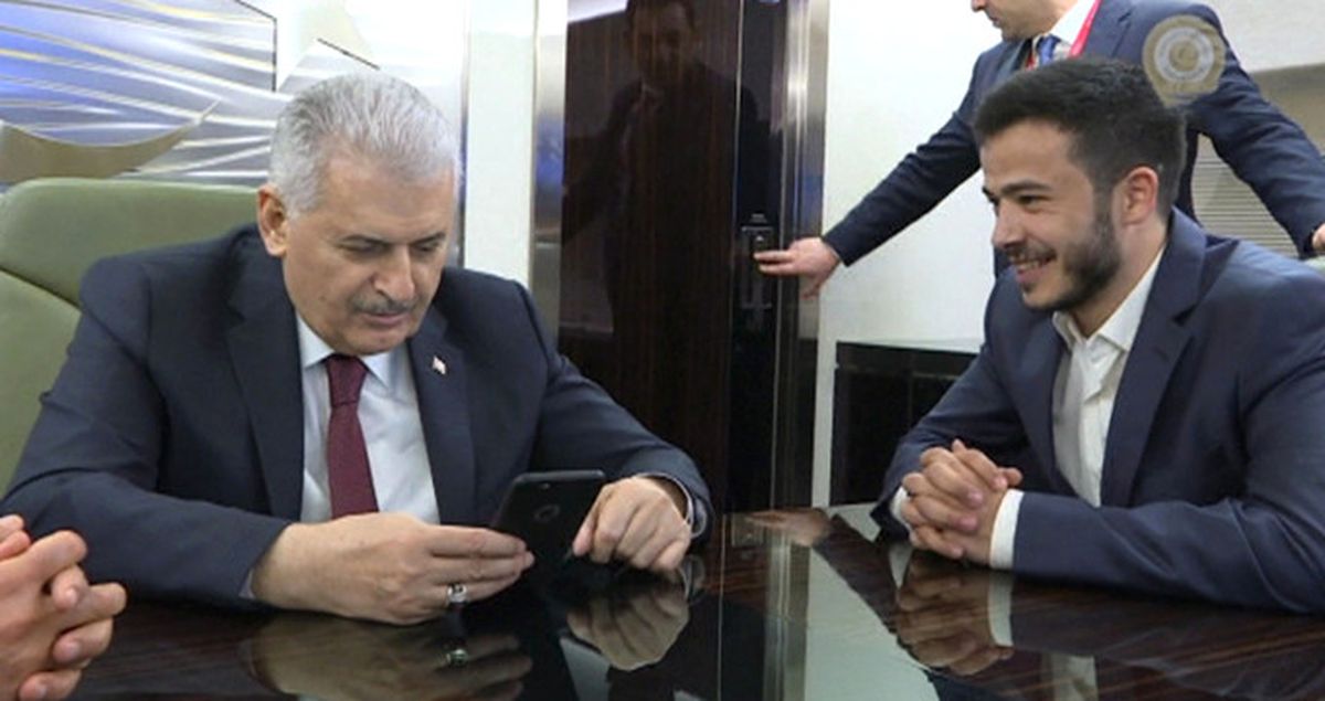 Başbakan Yıldırım, Kıbrıs Dönüşü Uçakta Telefonla Kız İstedi