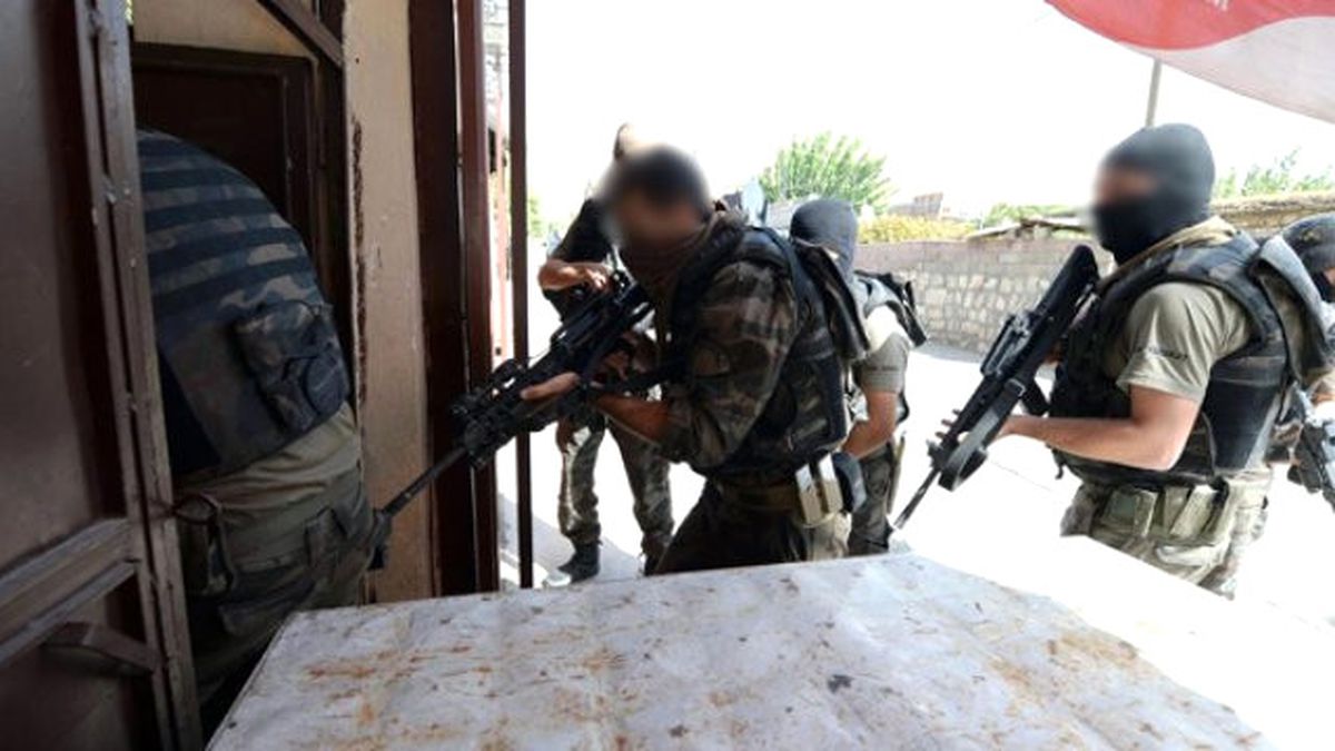 Diyarbakır'da PKK Operasyonu: 19 Gözaltı