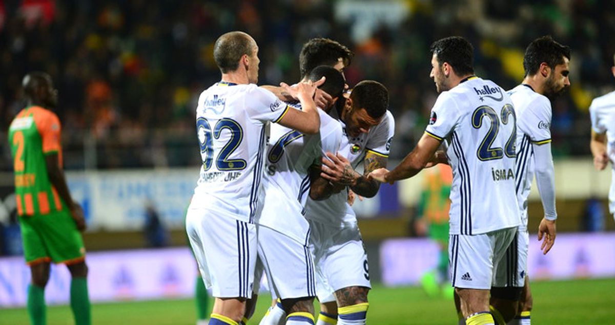 Fenerbahçe, Aytemiz Alanyaspor'u 2-0 Geriden Gelerek 3-2 Yenmeyi Başardı