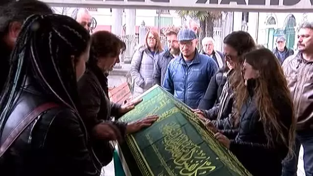 Sahte İçkiden Hayatını Kaybeden Dövmeci Son Yolculuğuna Uğurlandı