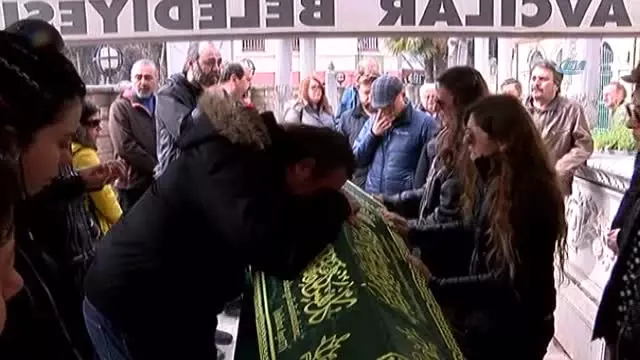 Sahte İçkiden Hayatını Kaybeden Dövmeci Son Yolculuğuna Uğurlandı