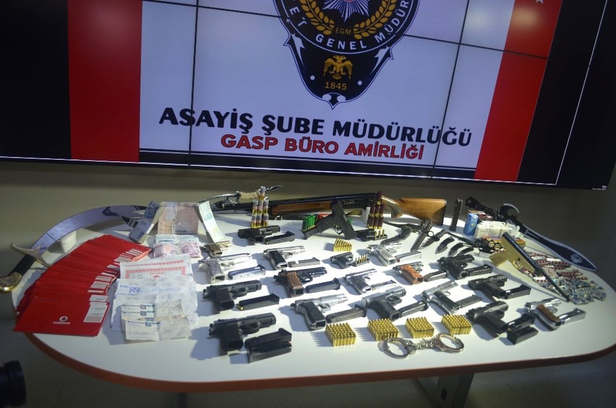 Edirne'de Çok Sayıda İş Yerine Baskın Düzenlendi, Çete Faaliyetleri Ortaya Çıktı