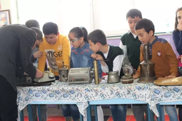 Akdağmadeni'nde Öğrenciler Geçmişe Yolculuk Yaptı Akdağmadeni'nde Öğrenciler Geçmişe Yolculuk Yaptı
