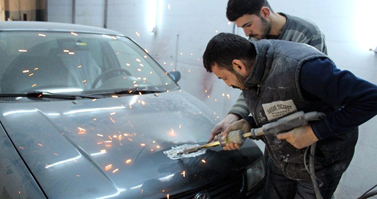 Aşçıydı, Arabasını Çarpa Çarpa Kaportacı Oldu