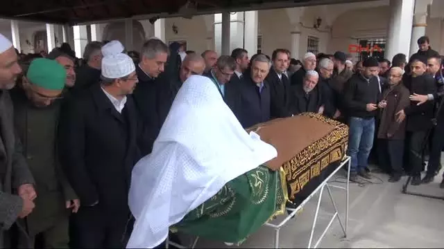 Elazığ'da Kadiri Şeyhi'nin Cenazesine Izdiham Yaşandı Elazığ'da Kadiri Şeyhi'nin Cenazesine Izdiham Yaşandı