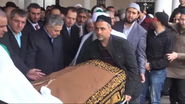 Elazığ'da Kadiri Şeyhi'nin Cenazesine Izdiham Yaşandı Elazığ'da Kadiri Şeyhi'nin Cenazesine Izdiham Yaşandı