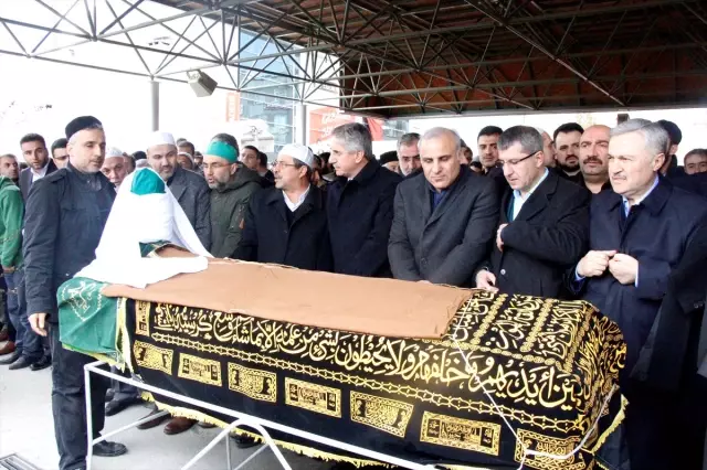 Elazığ'ın Kanaat Önderlerinden Evliyaoğlu Vefat Etti Elazığ'ın Kanaat Önderlerinden Evliyaoğlu Vefat Etti