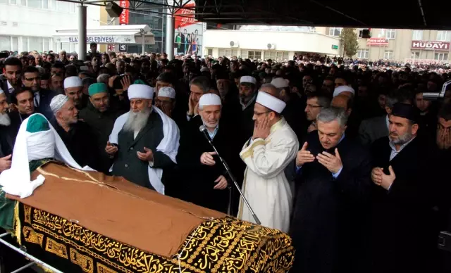 Elazığ'ın Kanaat Önderlerinden Evliyaoğlu Vefat Etti Elazığ'ın Kanaat Önderlerinden Evliyaoğlu Vefat Etti