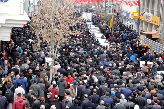 Elazığ'ın Kanaat Önderlerinden Evliyaoğlu Vefat Etti Elazığ'ın Kanaat Önderlerinden Evliyaoğlu Vefat Etti