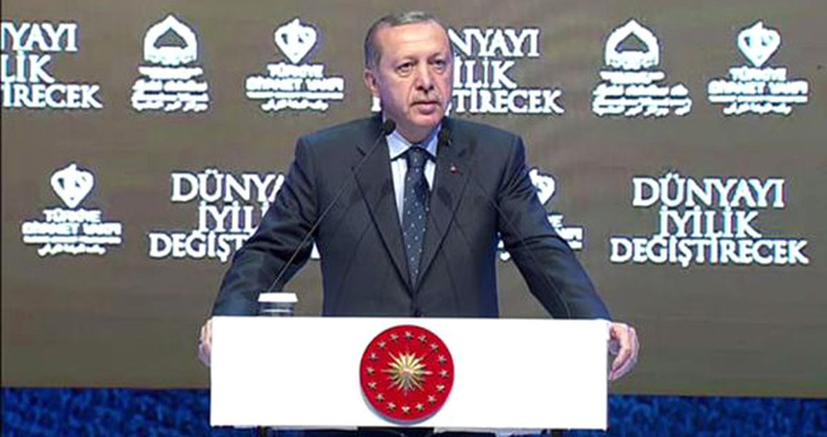 Erdoğan, Almanya ve Hollanda'ya Çattı, Fransa'ya Teşekkür Etti