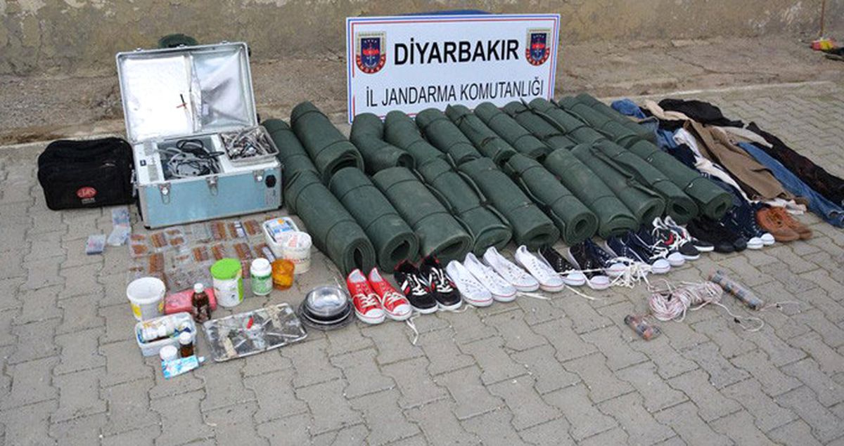 Lice'de 4 Ayrı Köyde Patlayıcı ve Uyuşturucu Madde Ele Geçirildi