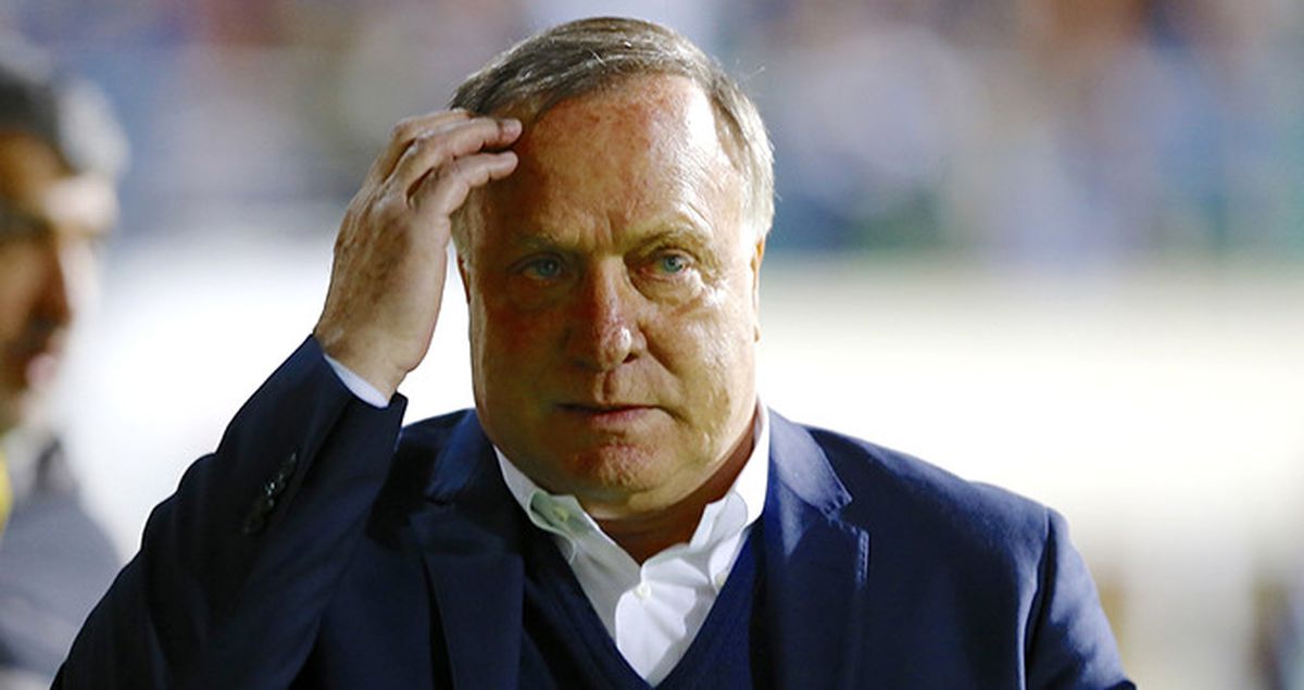 Dick Advocaat, Fenerbahçe'den Ayrılmadan Önce Kara Liste Yapacak