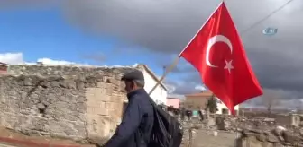 Osman Koç: Rüyasında Gördüğü Kahraman Şehit Ömer Halisdemir İçin 600 Kilometre Yol Yürüdü Osman Koç: Rüyasında Gördüğü Kahraman Şehit Ömer Halisdemir İçin 600 Kilometre Yol Yürüdü