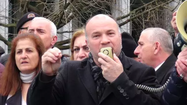 Sarıyer'deki Mahallelerden Siyaset Üstü Protesto: Tapu İstiyoruz