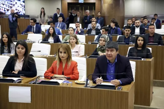 Büyükşehir Gençlik Meclisi İlk Toplantısını Yaptı Büyükşehir Gençlik Meclisi İlk Toplantısını Yaptı