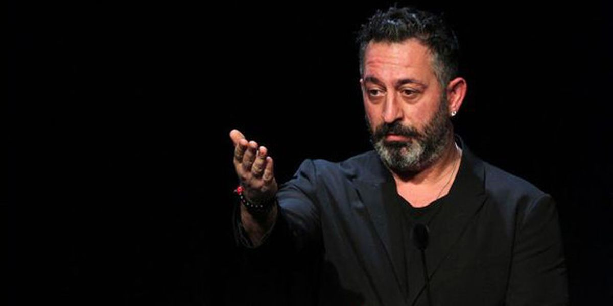 Cem Yılmaz Yeni Filmi 'Arif v 216'nın Afişini Paylaştı