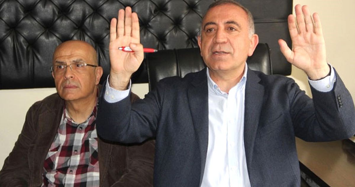 CHP, Batman'daki Referandum Çalışmasını Kürtçe Yaparak Şaşırttı