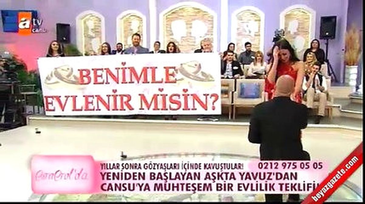Esra Erol'da - Canlı Yayında Muhteşem Evlilik Teklifi!