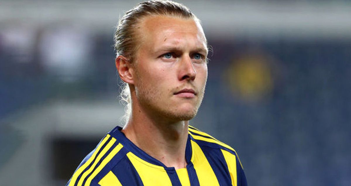 Fenerbahçeli Kjaer: Aziz Yıldırım Yönetimi Beni Kandırdı