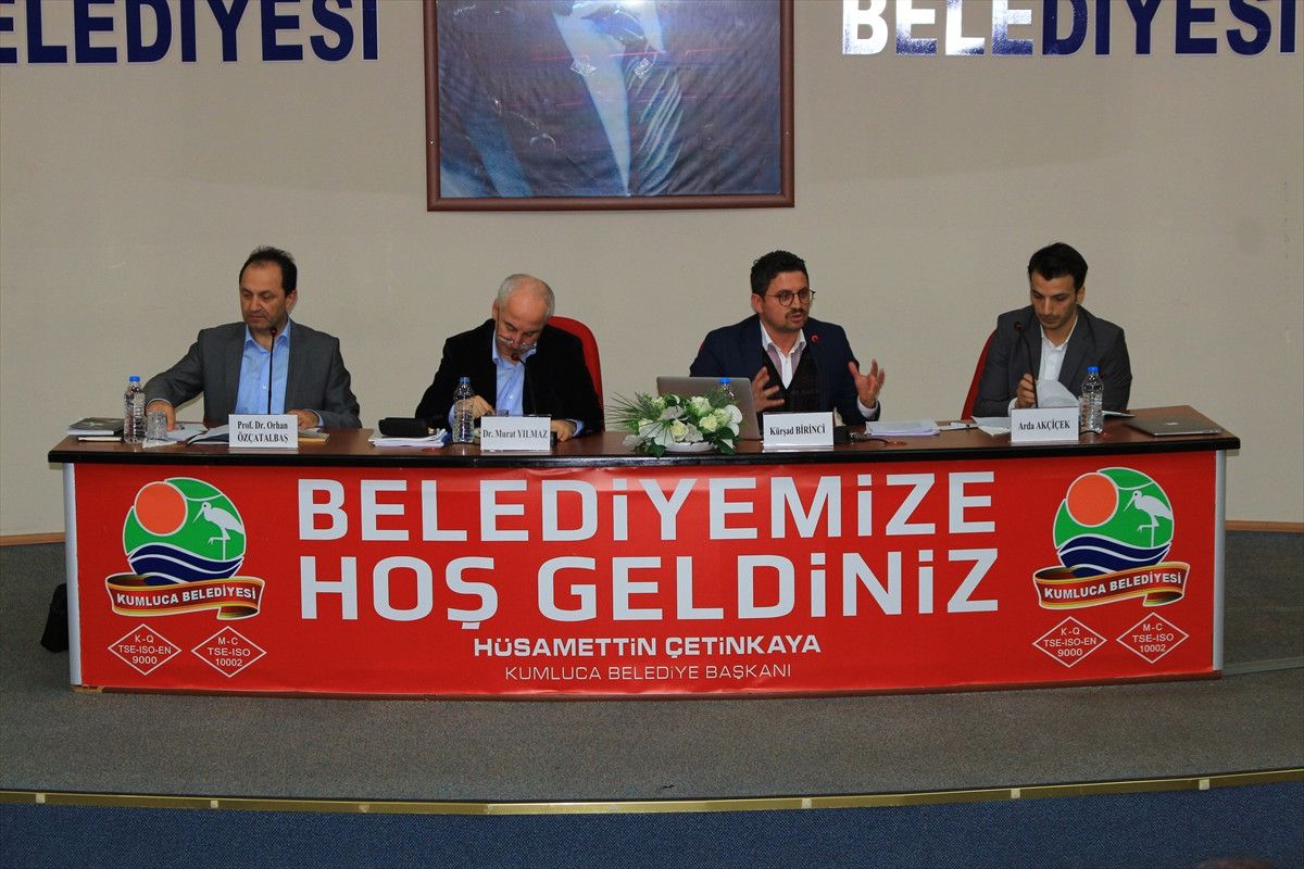 Kumluca'da 'Yeni Türkiye Buluşmaları Konferansı'