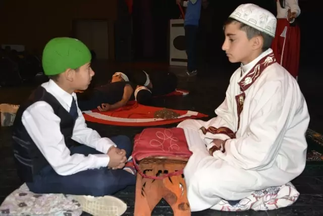 Viranşehir'de İstiklal Marşının Kabulü Coşku ile Kutlandı