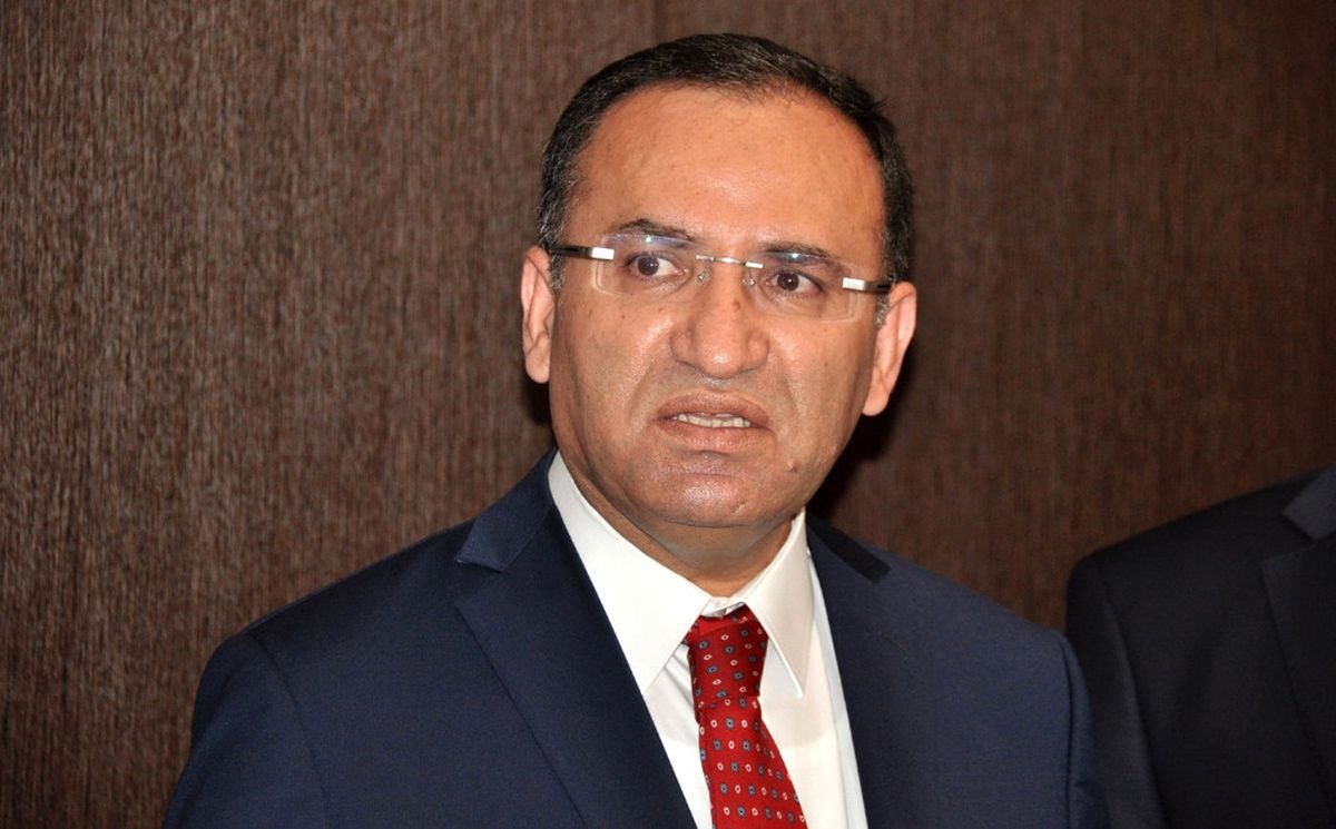 Bozdağ'dan Başörtüsü Yasağına Tepki: İnsanları Tercihe Zorlamak Zulümdür