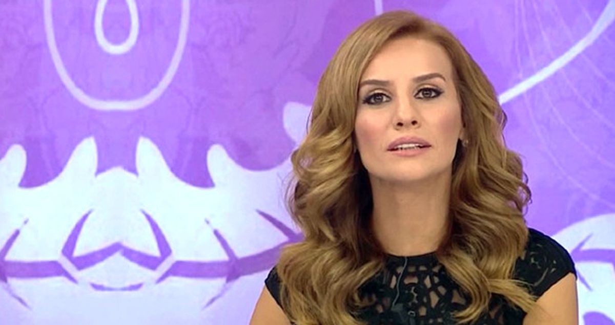 Esra Erol'dan 'Şarkıcı mı Olacak' Sorusuna Yol Açan Hareket