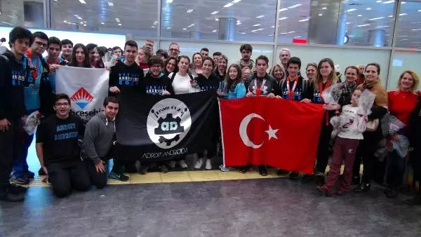 Türk Mucitler ABD'den İlham Veren Mühendislik Ödülü ile Döndü