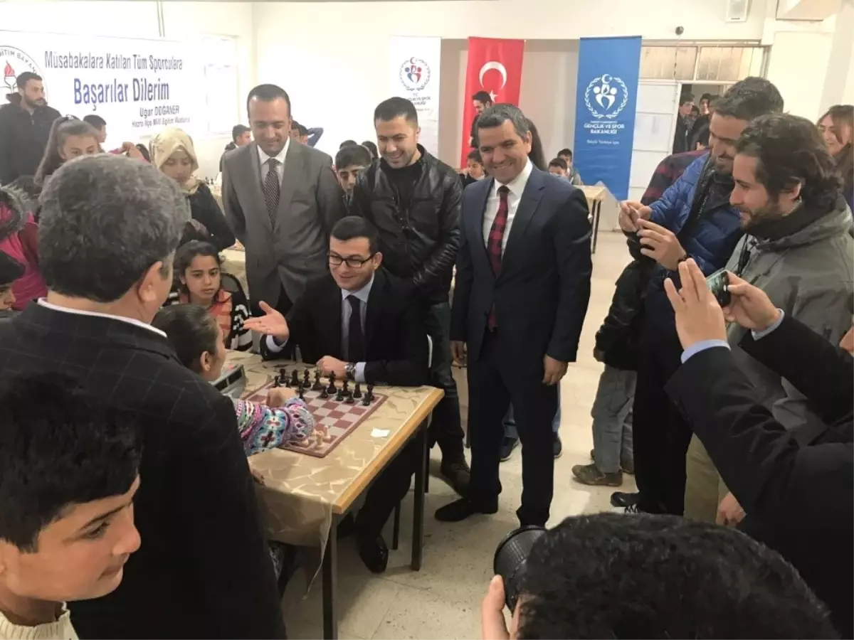 Hazro'da Satranç Turnuvası Sona Erdi