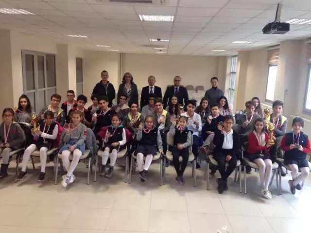 Kaymakam Öner, Başarılı Öğrencileri Kabul Etti Kaymakam Öner, Başarılı Öğrencileri Kabul Etti