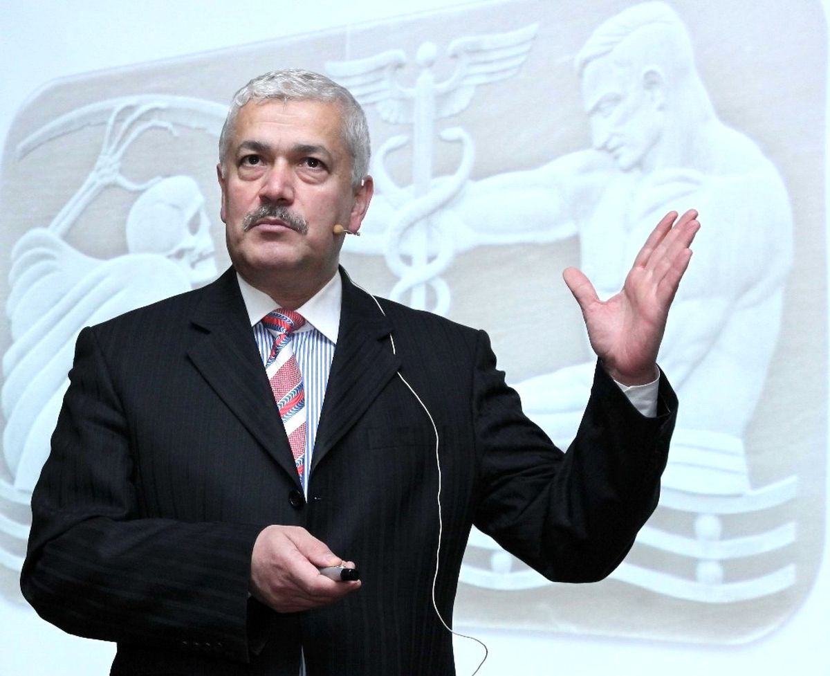 Prof. Dr. Cesur'dan Hekimlik Gözüyle Kader Konferansı