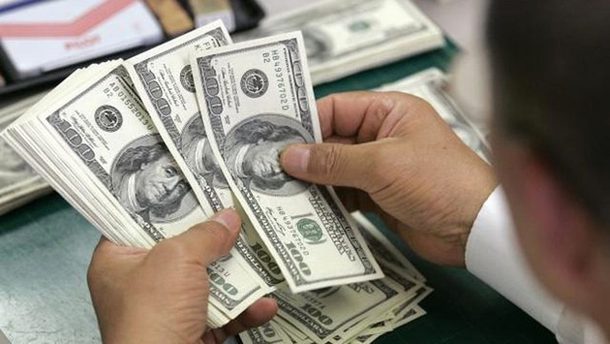 Dolar Fed'in Faiz Kararı Sonrası Güne Düşüşle Başladı