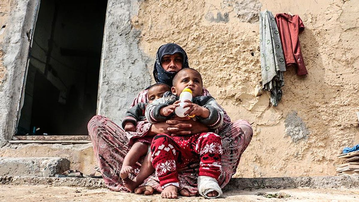 Suriye'den Kaçtı, Çocuklarıyla Eski Trafo Binasına Sığındı