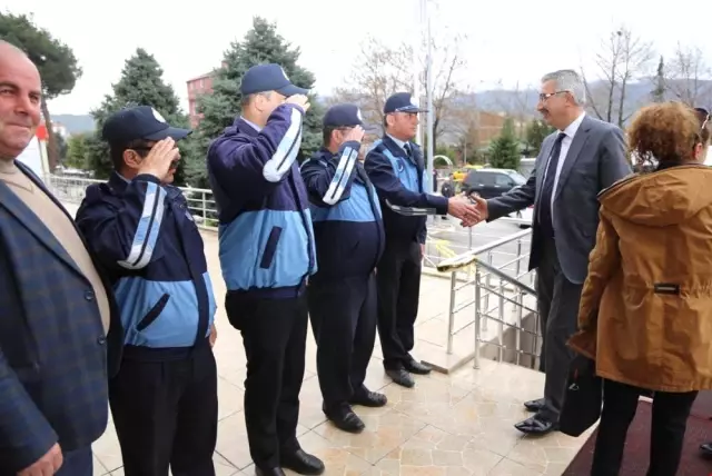 Vali Kılıç Kargı'yı Ziyaret Etti Vali Kılıç Kargı'yı Ziyaret Etti
