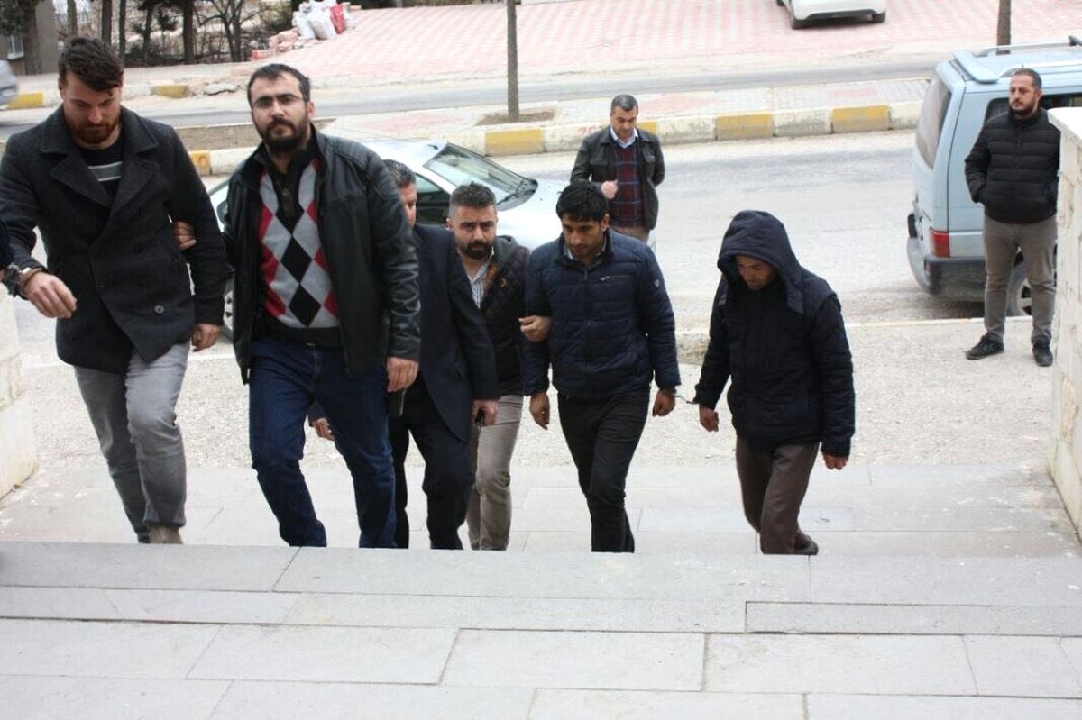 Akaryakıt Dolandırıcılığıyla Kurumları Zarara Uğratan Zanlılar Tutuklandı