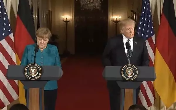 Merkel, Beyaz Saray'da Trump'la Görüştü (1)